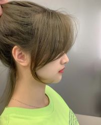 -发泽造型·烫发染发
