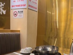 -胡须佬鸡煲四季火锅店(石厦西村直营店)