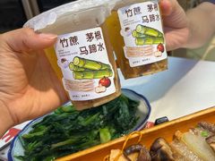 -刘姐啤酒鱼民族演艺餐厅(西街总店)