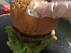 -HIGH FIVE哈福手工汉堡(桂林路店)