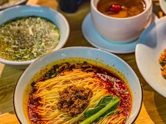 -全牛匠·乐山跷脚牛肉(新中关店)
