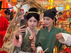 -宝龙城(杭州滨江店)