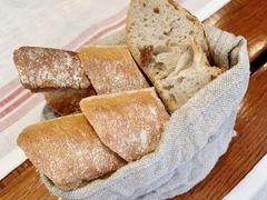 -Lugdunum Bouchon Lyonnais