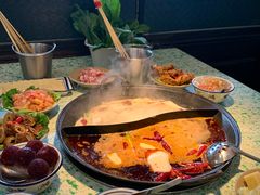 -鸿姐老火锅(疁城新天地店)
