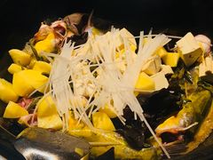 -屯老二农家铁锅炖·行业领军者(梅江店)