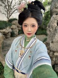 -两间半汉服工作室(平江路店)