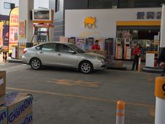 -冠德石油威程加油站