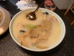 -檐下风铃酒馆