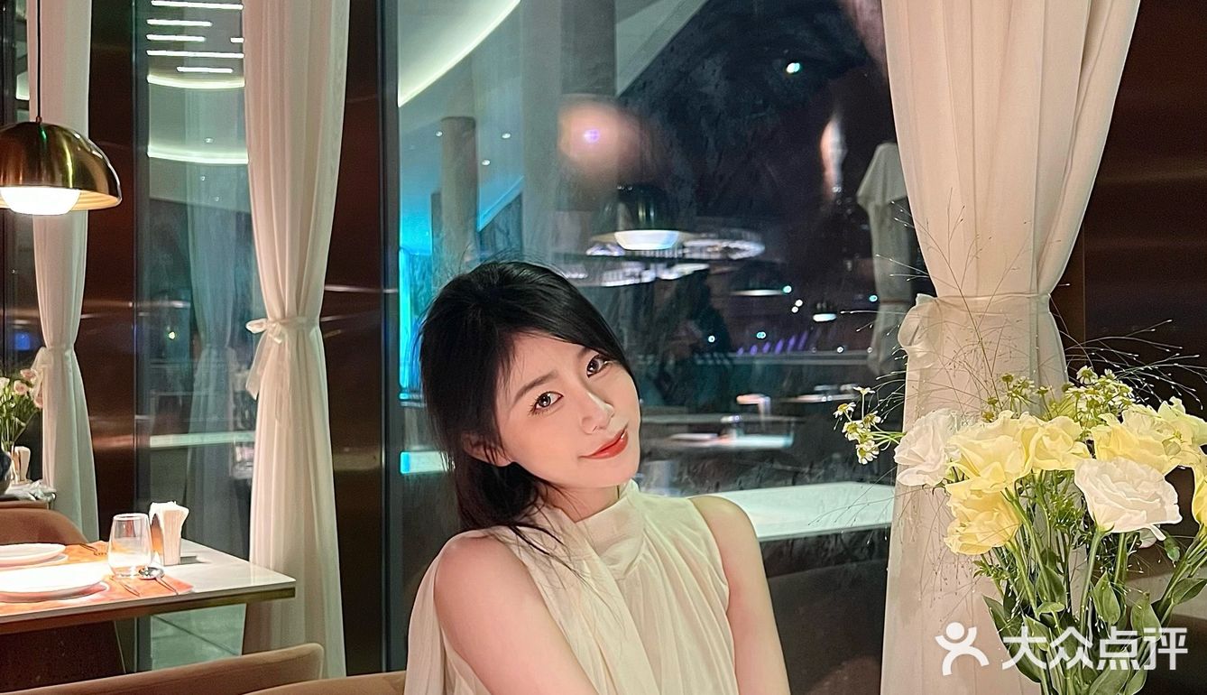 深圳餐厅 | 𝙈𝙚𝙩 𝙥𝙚𝙩𝙖𝙡遇见花瓣💐