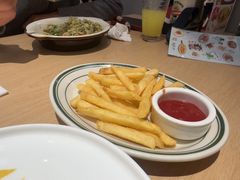 -菲滋意式餐厅(富阳东方茂店)