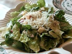 凯撒鸡肉沙拉-老井俄式餐厅