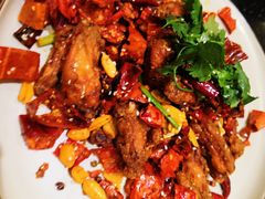 辣子火爆鸡翅-鹿港小镇(滨北店)
