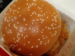 香辣鸡腿堡S豆泥餐T-肯德基(大剧院店)