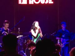 -TZ House音乐现场(来福士中心店)
