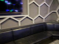 -范特西FANTASY量贩式KTV(民主广场店)