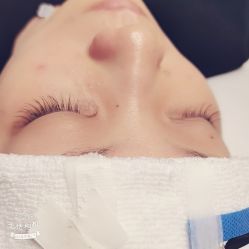 -一本X目奈子日式单根美睫专业店