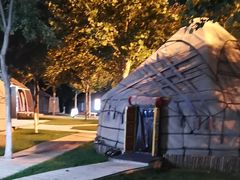 -九十九顶毡房(阜石路店)