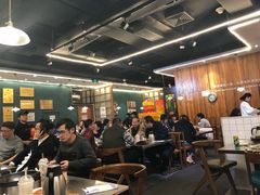 大堂-胡须佬鸡煲四季火锅店(石厦西村直营店)