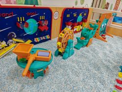 -莫莉幻想儿童乐园(三河燕郊永旺店)