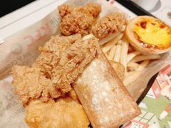 -枫叶小镇奥特莱斯