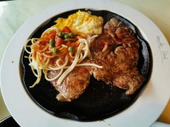 -豪客来牛排(中央花苑店)