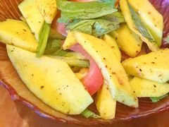 -月亮眼花园餐厅书吧酒吧