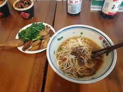 -矮子粉店1985·长沙米粉(湘春路店)