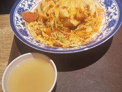 招牌油泼扯面-陕味食族油泼面(工商大学店)