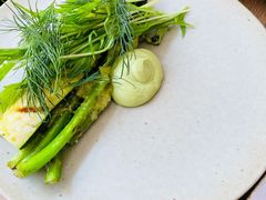 西兰花佐牛油果酱-BOR Eatery(安福路店)