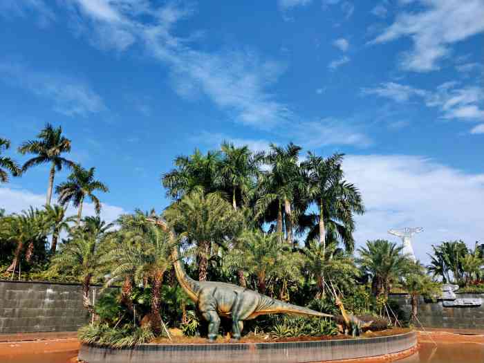 梦幻奇趣园-"偶尔听说这里有个樱花节,周末特地开车过来.