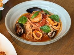 -ROAST coffee & eatery