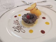 巧克力配冰糕-La Villa French Restaurant
