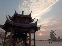 -巴陵广场