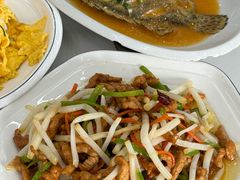 -丹水桥地锅鱼·翘嘴鲌·地方特色全鱼宴(丹江口大坝店)