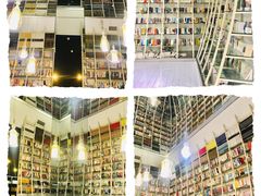 -钟书阁(松江泰晤士小镇店)