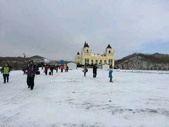 -亚布力新体委滑雪场