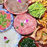 真别说，这家火锅店光是甜品就太吸引人了