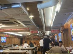 -老东镇啤酒屋海鲜加工·蒸汽海鲜·海鲜烧烤(台东店)