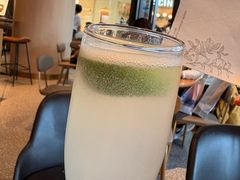 -星巴克臻选(上海合生汇1F店)