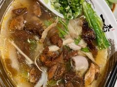 牛杂拼牛腩粿条-一肴·牛肉粿条(罗湖万象店)