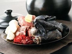 -汤城小厨•粤菜•靓汤(苏州街店)