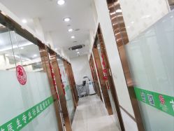 -苗医生专业祛痘·皮肤管理