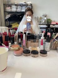 -现代经典婚纱摄影