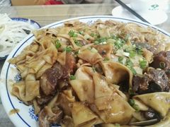 -壹阁胡羊焖饼(特色小吃街店)