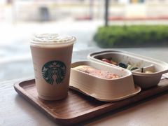 -星巴克臻选(上海虹桥新天地三店)