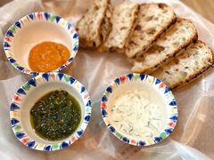 招牌面包配三种酱料-Mesa Madre梅萨妈妈·Bintana(国贸店)