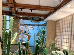 -蜜桃餐厅·伴山(湖滨商业街店)