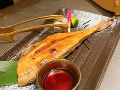 -铭牛烧肉·和牛海鲜自助(高新月牙湖店)
