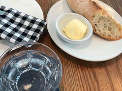 -ROAST coffee & eatery