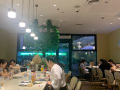 -必胜客(WOW中心城店)